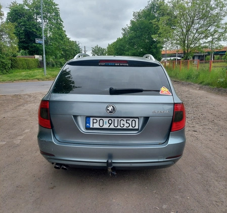 Skoda Superb cena 27400 przebieg: 348000, rok produkcji 2012 z Poznań małe 56